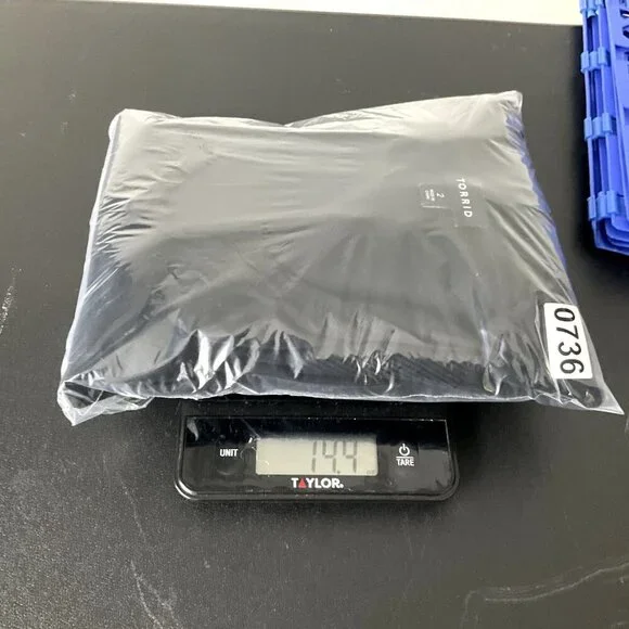 Torrid‎ Sweater Women 2X Black Puff Sleeve V-Neck Ribbed Hem Knit - Picture 8 of 11